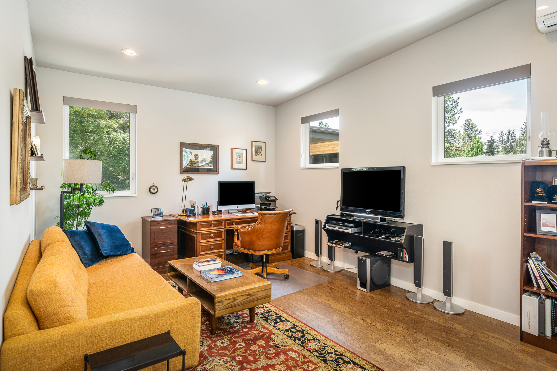 424 E 16th-25