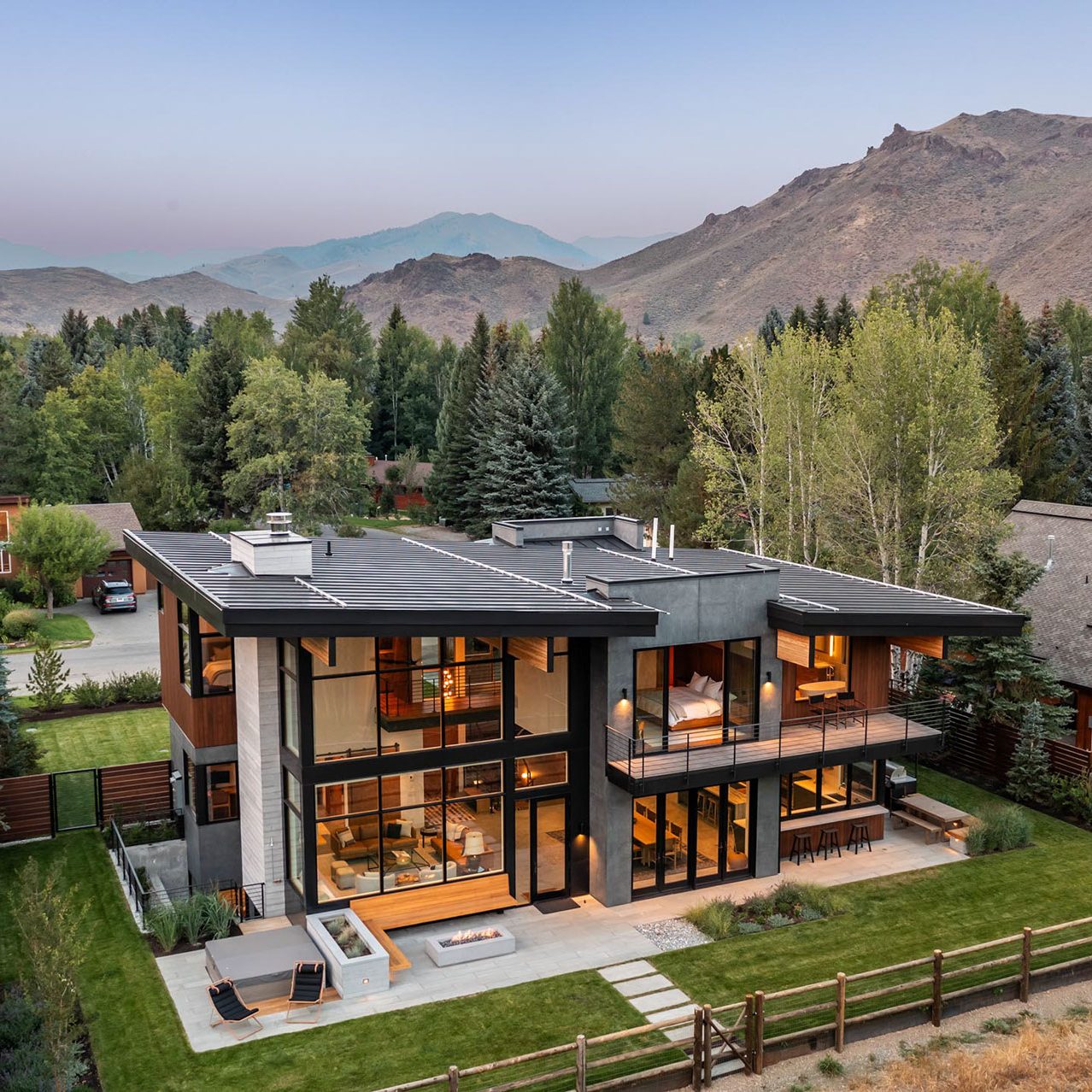 sun-valley-exterior-2
